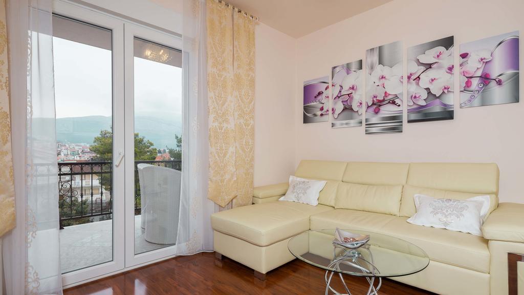 Villa De Luxe Split Exterior photo